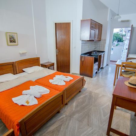 Elpida Aparthotel Guwes Zewnętrze zdjęcie